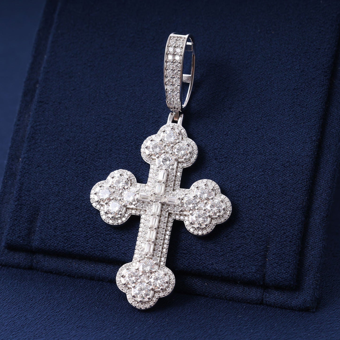 Iced Out Round & Baguette Moissanite Hip Hip Cross Pendant For Men Rapper Charm Jewelry