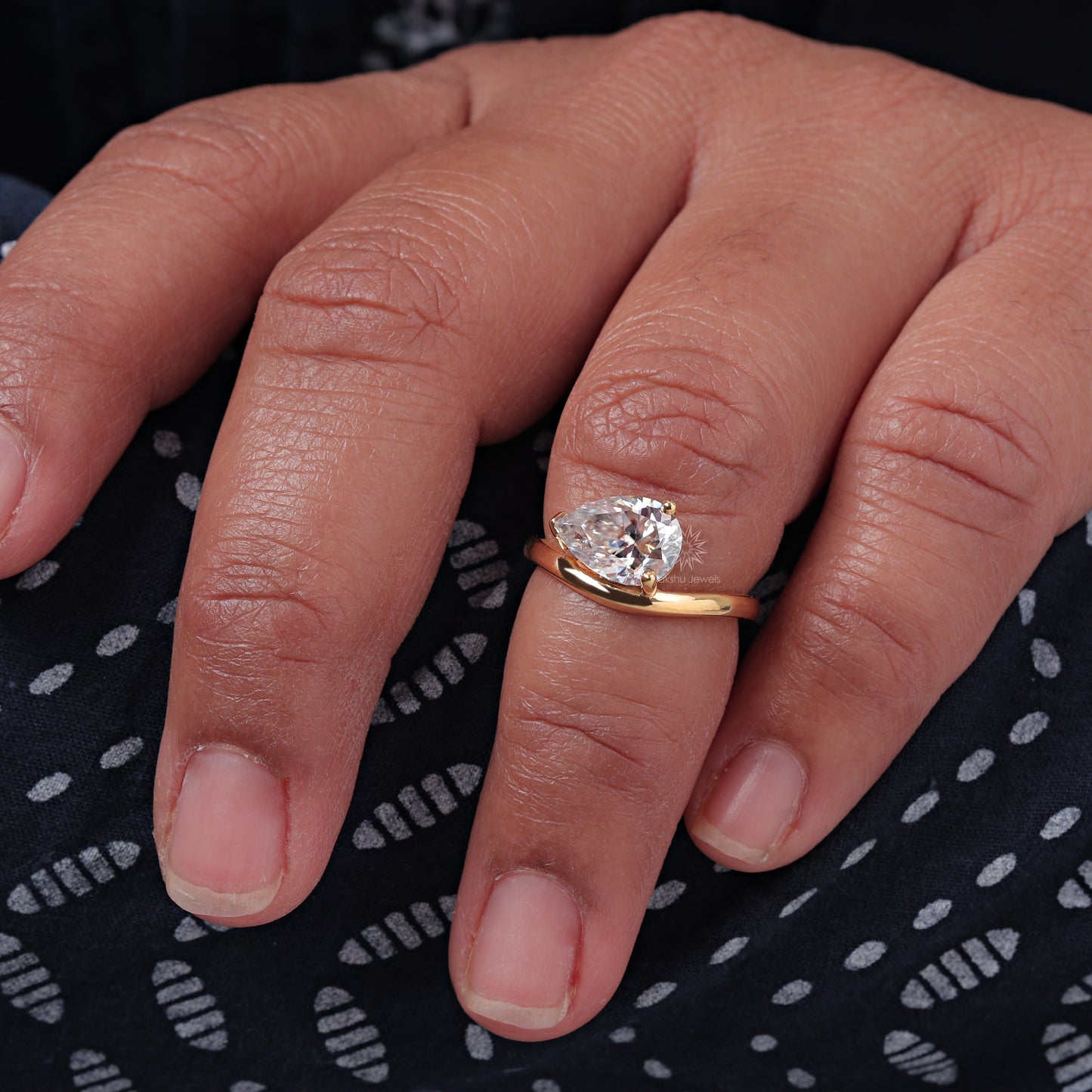 East West Pear Cut Moissanite Curved Engagement Ring In 14K Yellow Gold Wedding Wave Ring For Women