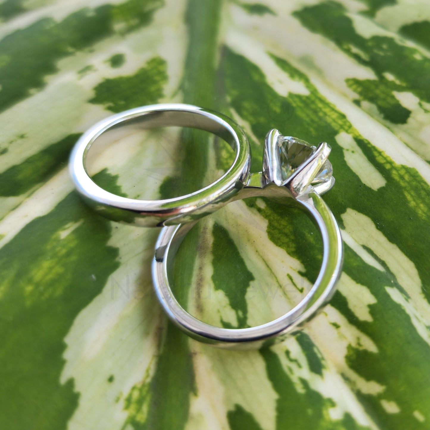 Round Cut Moissanite Solitaire Engagement Ring Set