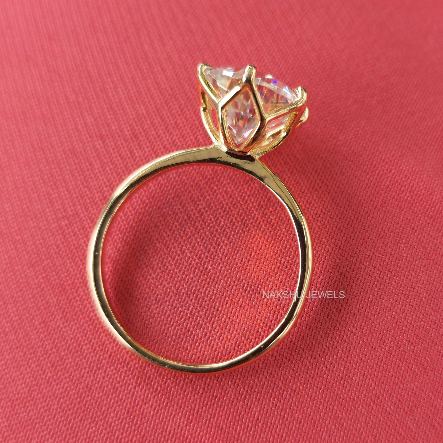 Brilliant Round Cut Moissanite Solitaire Engagement Ring