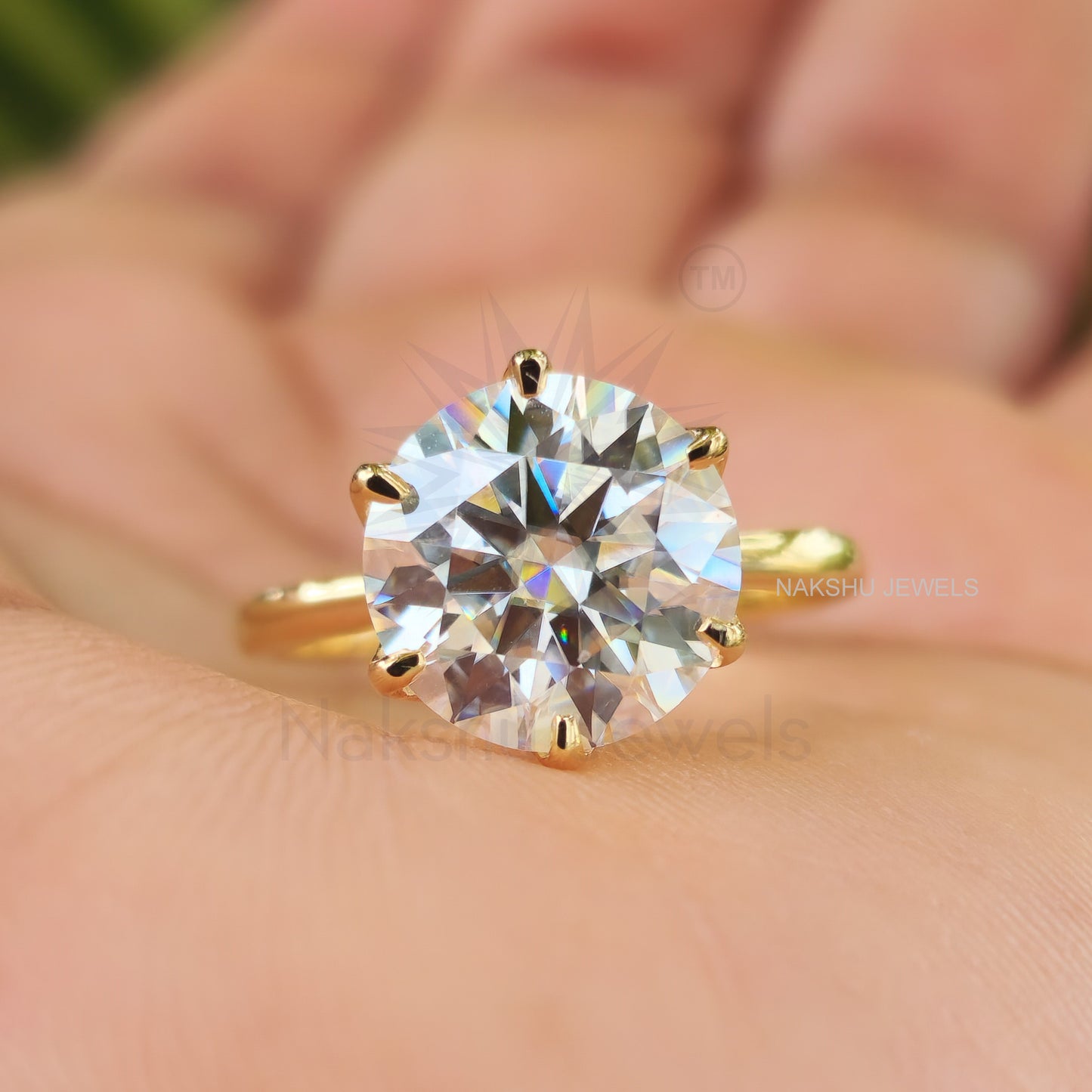Brilliant Round Cut Moissanite Solitaire Engagement Ring