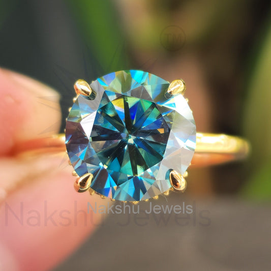Cyan Blue Round Brilliant Cut Solitaire Moissanite Engagement Ring