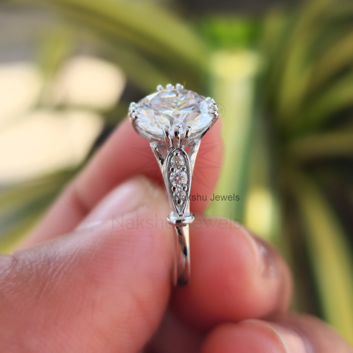 Art Deco Round Cut Moissanite Solitaire Style Engagement Ring