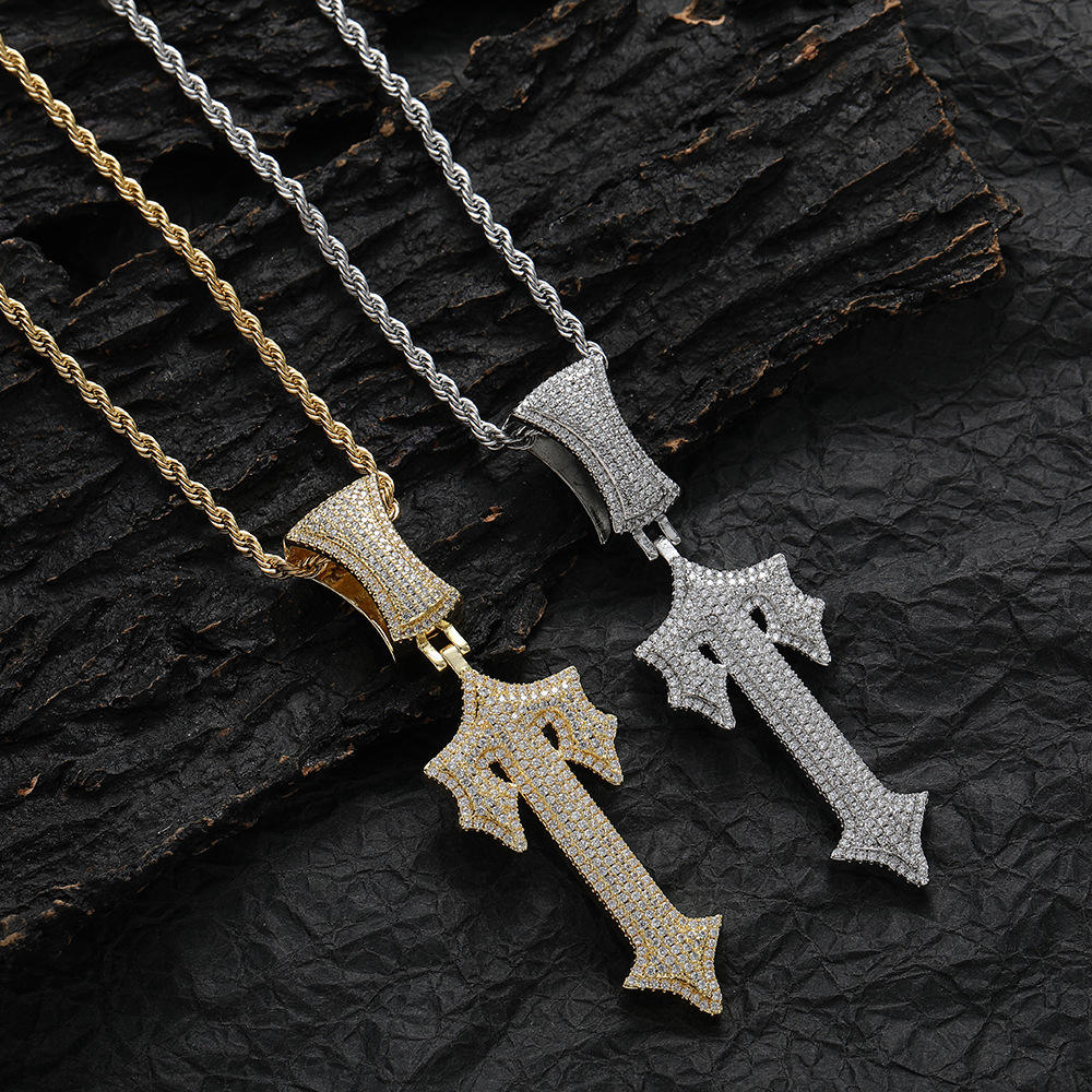 Round Brilliant Cut VVS Moissanite Diamond Hip Hop Cross Pendant Men
