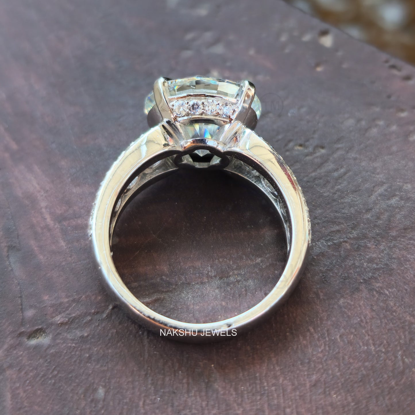 Brilliant Round Cut Moissanite Engagement Ring - Bridal Ring