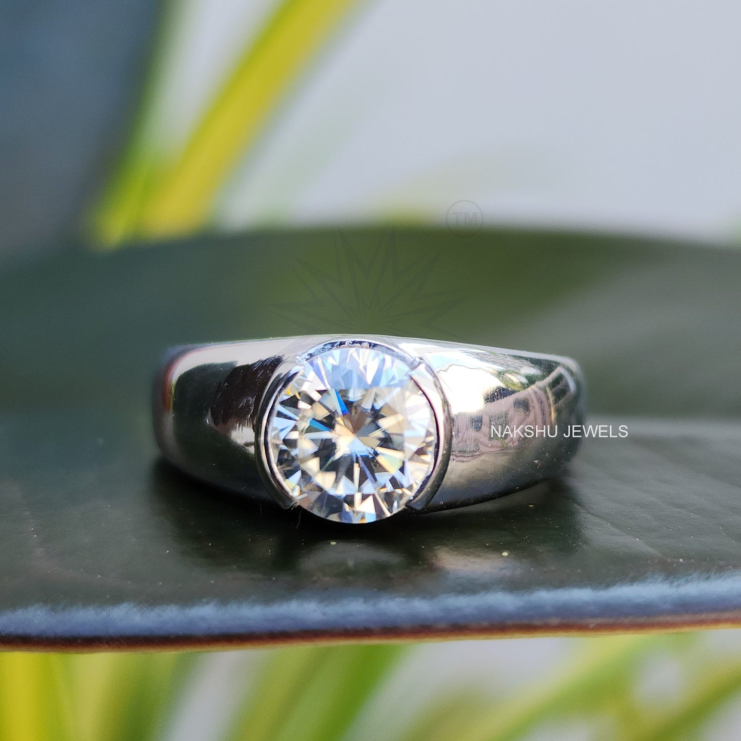 Round Cut Men's Wedding Statement Solitaire Engagement Ring