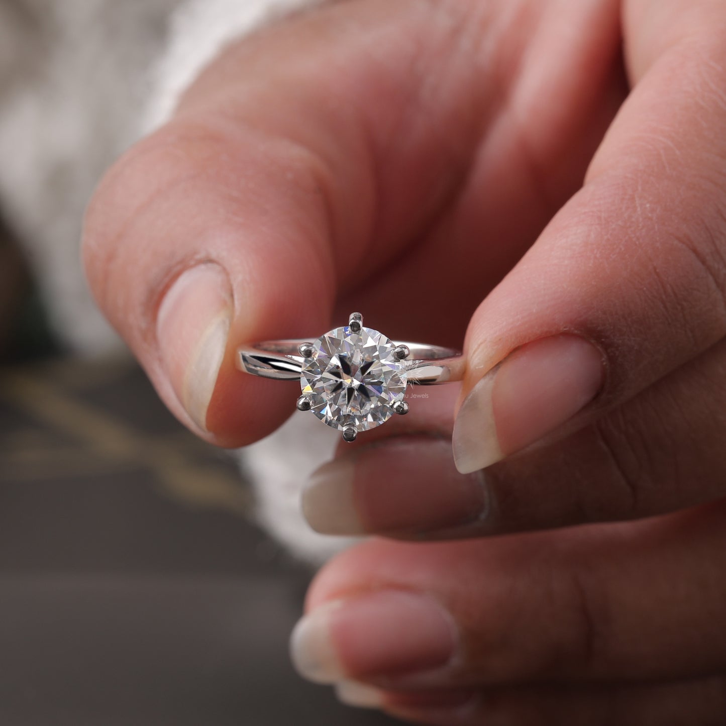 Round Cut Moissanite Solitaire Engagement Ring, 6 Prong Wedding Ring