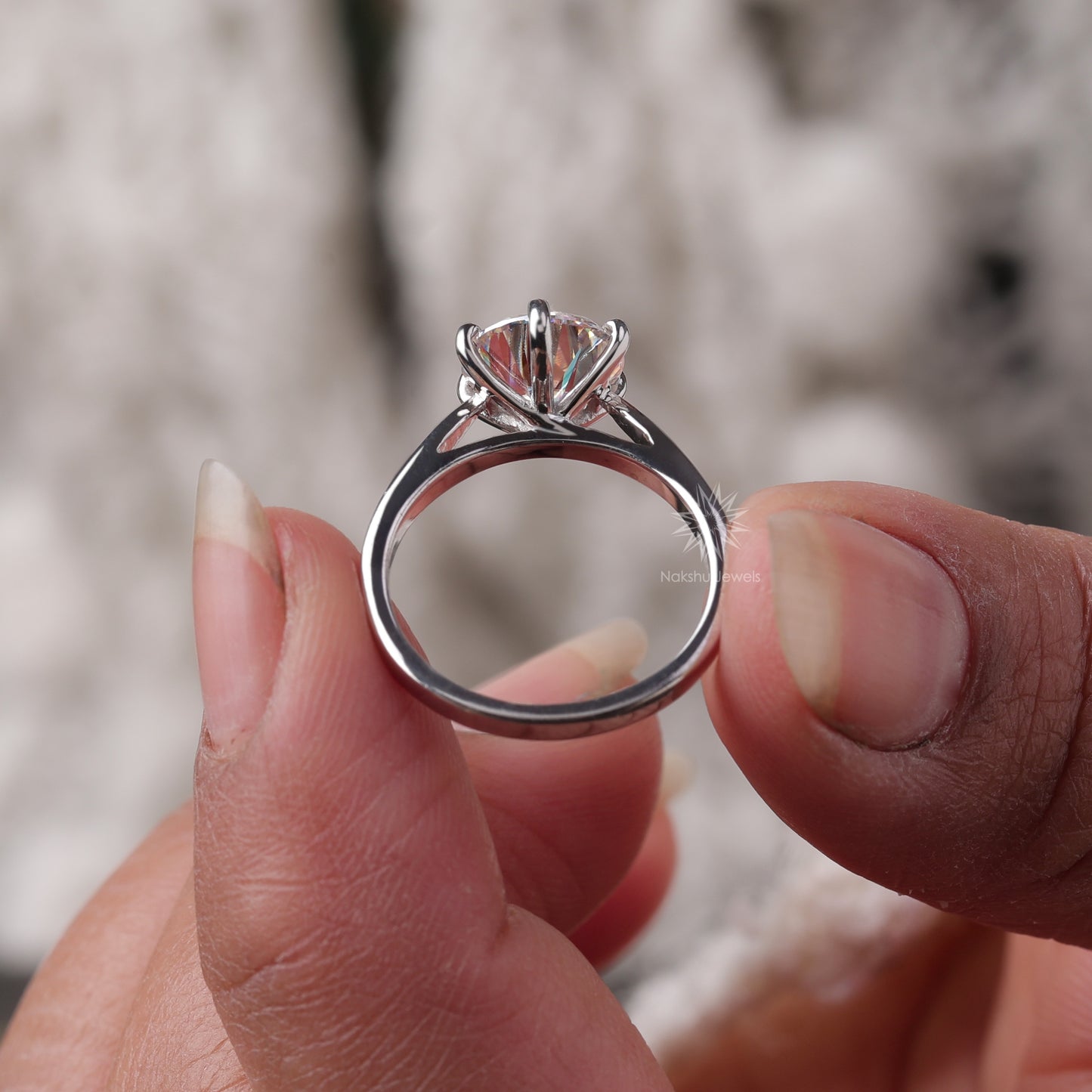 Round Cut Moissanite Solitaire Engagement Ring, 6 Prong Wedding Ring