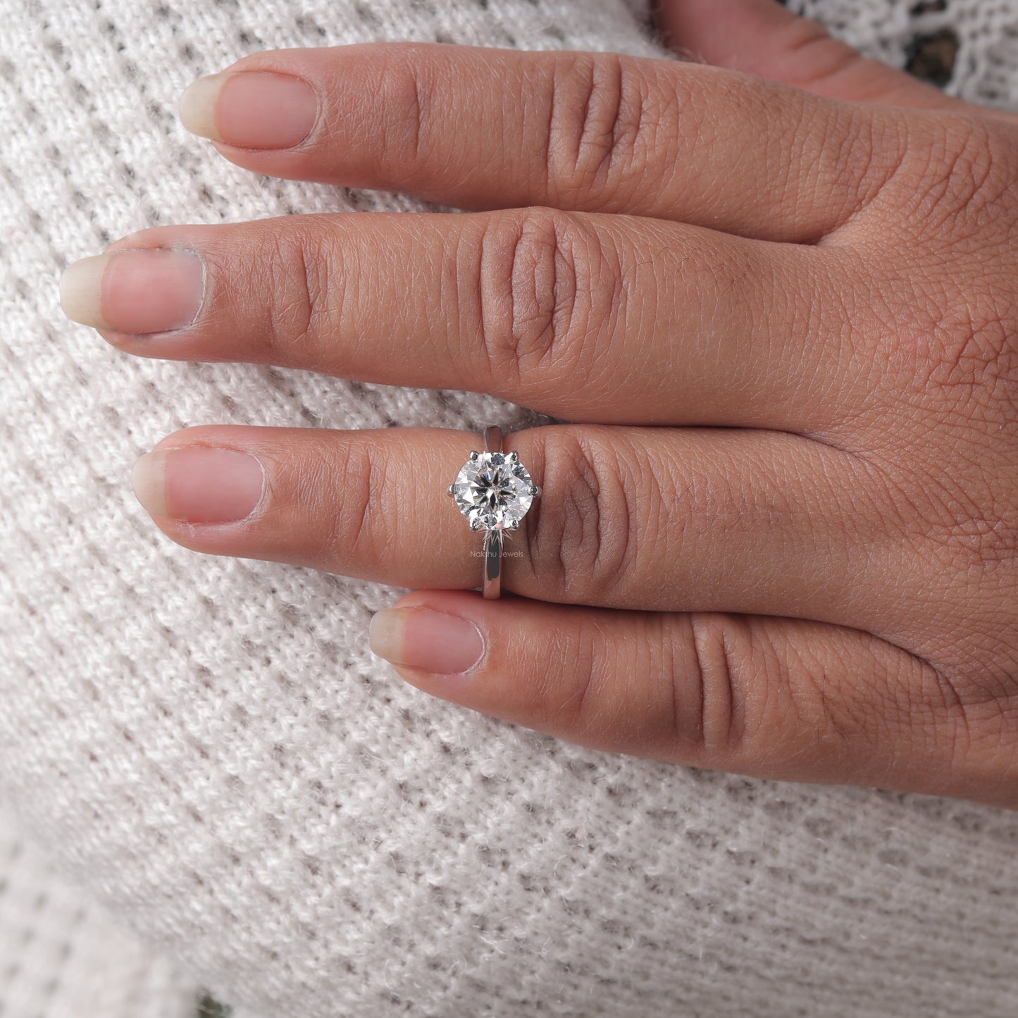 Round Cut Moissanite Solitaire Engagement Ring, 6 Prong Wedding Ring