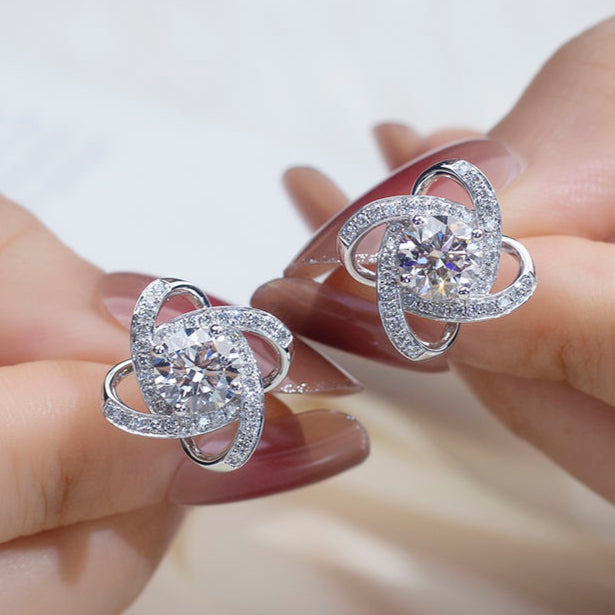 Floral Knot/Infinity Shape Moissanite Elegance Stud Earring In 14K Solid Gold