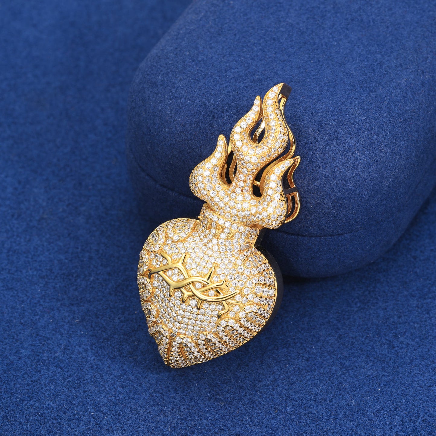 925 Stelring Silver Hip Hop Round Cut Moissanite Flame Heart Iced Out Pendant Jewelry For Men - Rapper