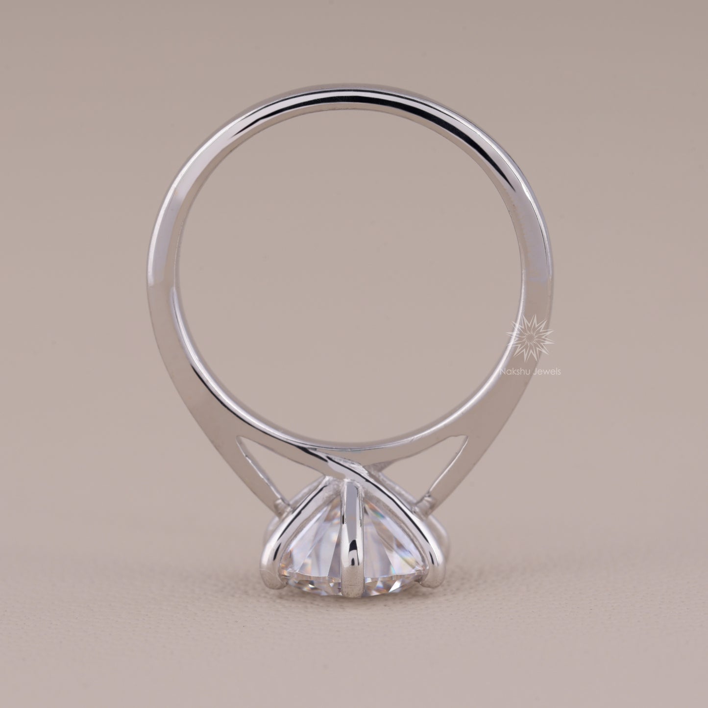 Round Cut Moissanite Solitaire Engagement Ring, 6 Prong Wedding Ring