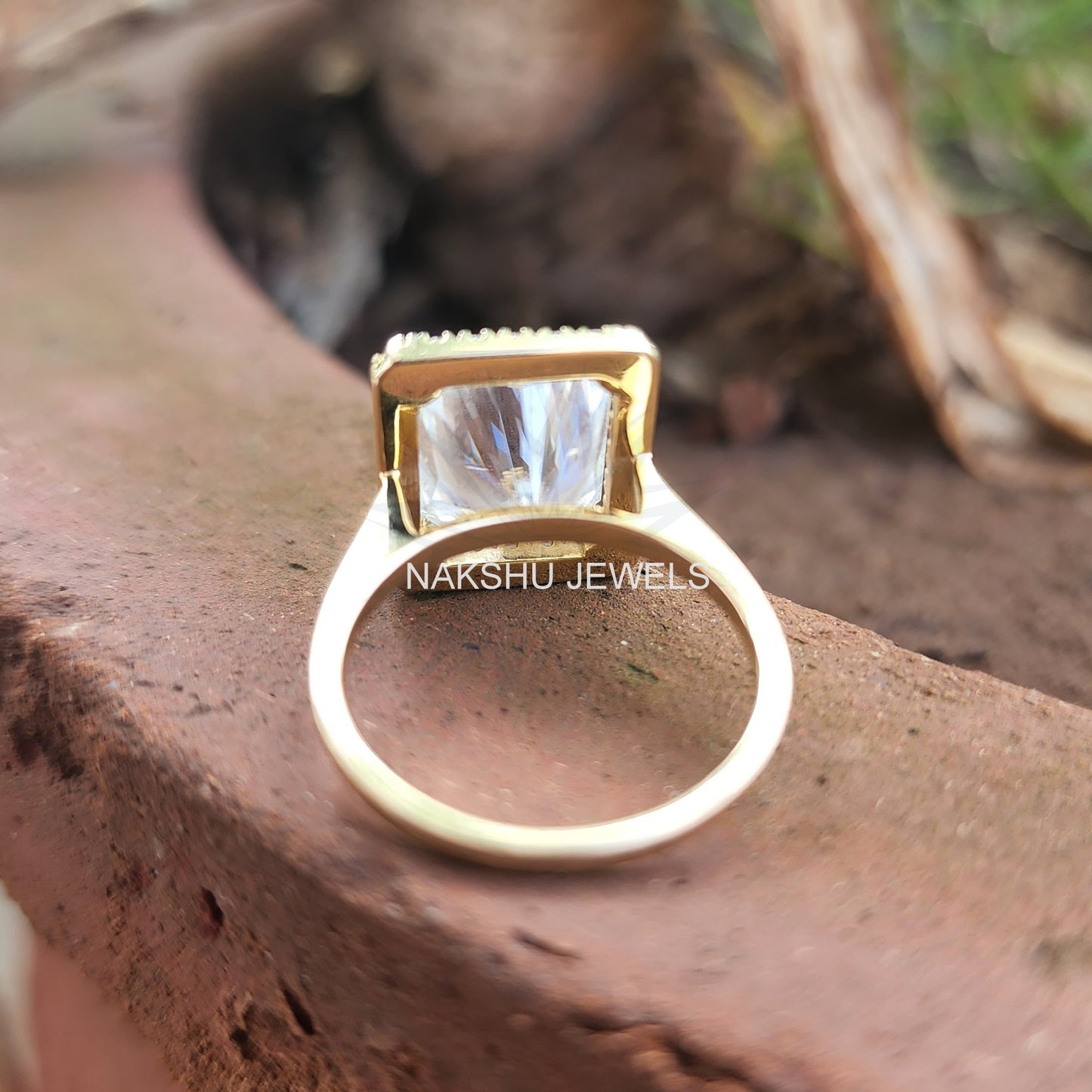 5CT Beautiful Radiant Cut Halo Yellow Gold Moissanite Engagement Ring
