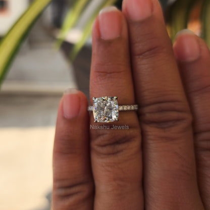 Crushed Ice Cushion Cut Moissanite Engagement Ring