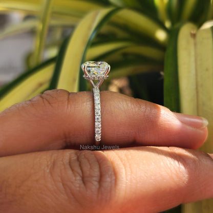 Crushed Ice Cushion Cut Moissanite Engagement Ring