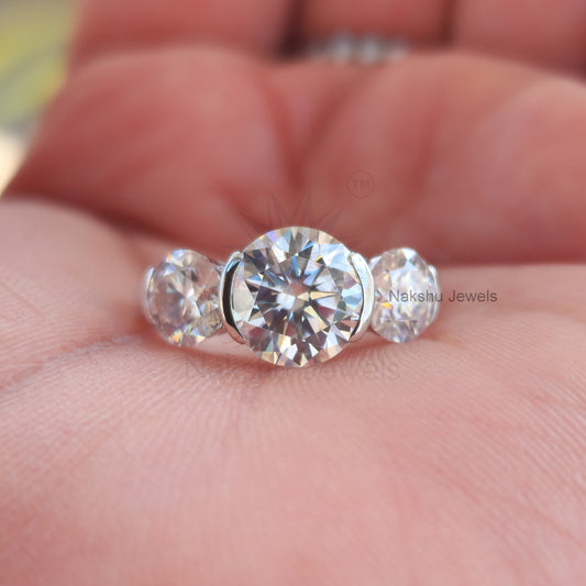 Round Cut Three Stone Moissanite Engagement Ring For Women