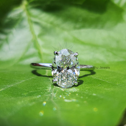 Solitaire Muse Oval Moissanite Engagement Ring for Women