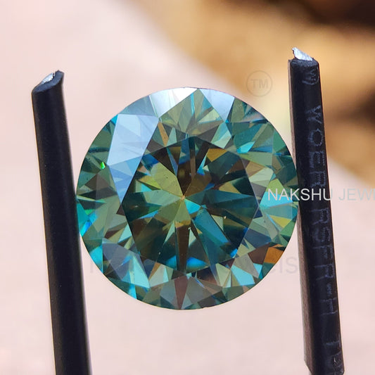 5.00 CT Cyan Blue VVS Round Brilliant Cut Loose Moissanite Diamond