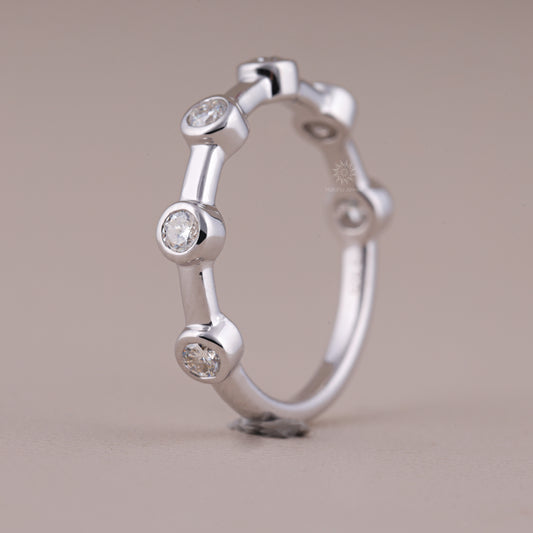 Bezel-Set Moissanite Station Ring with Bar Link Band