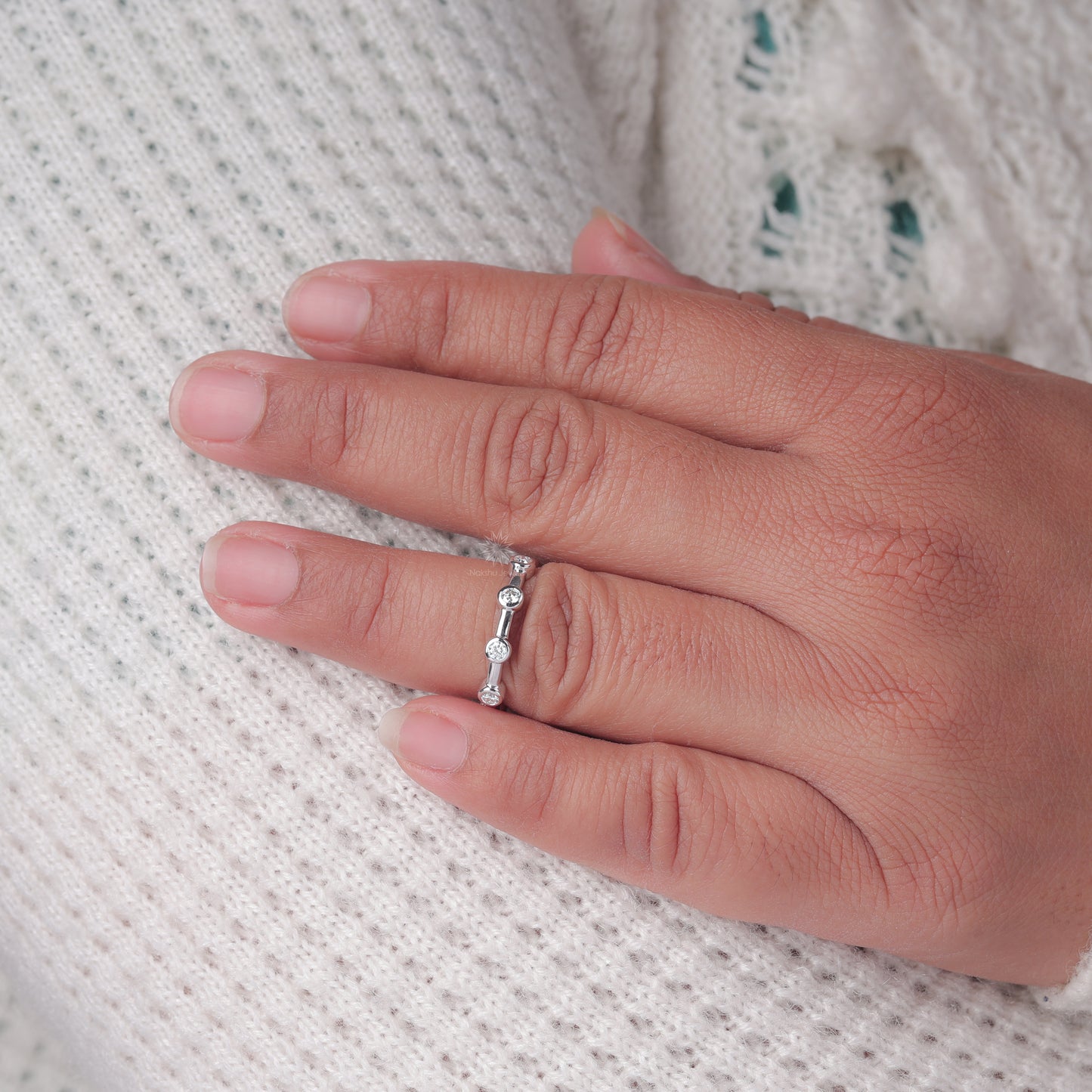 Bezel-Set Moissanite Station Ring with Bar Link Band