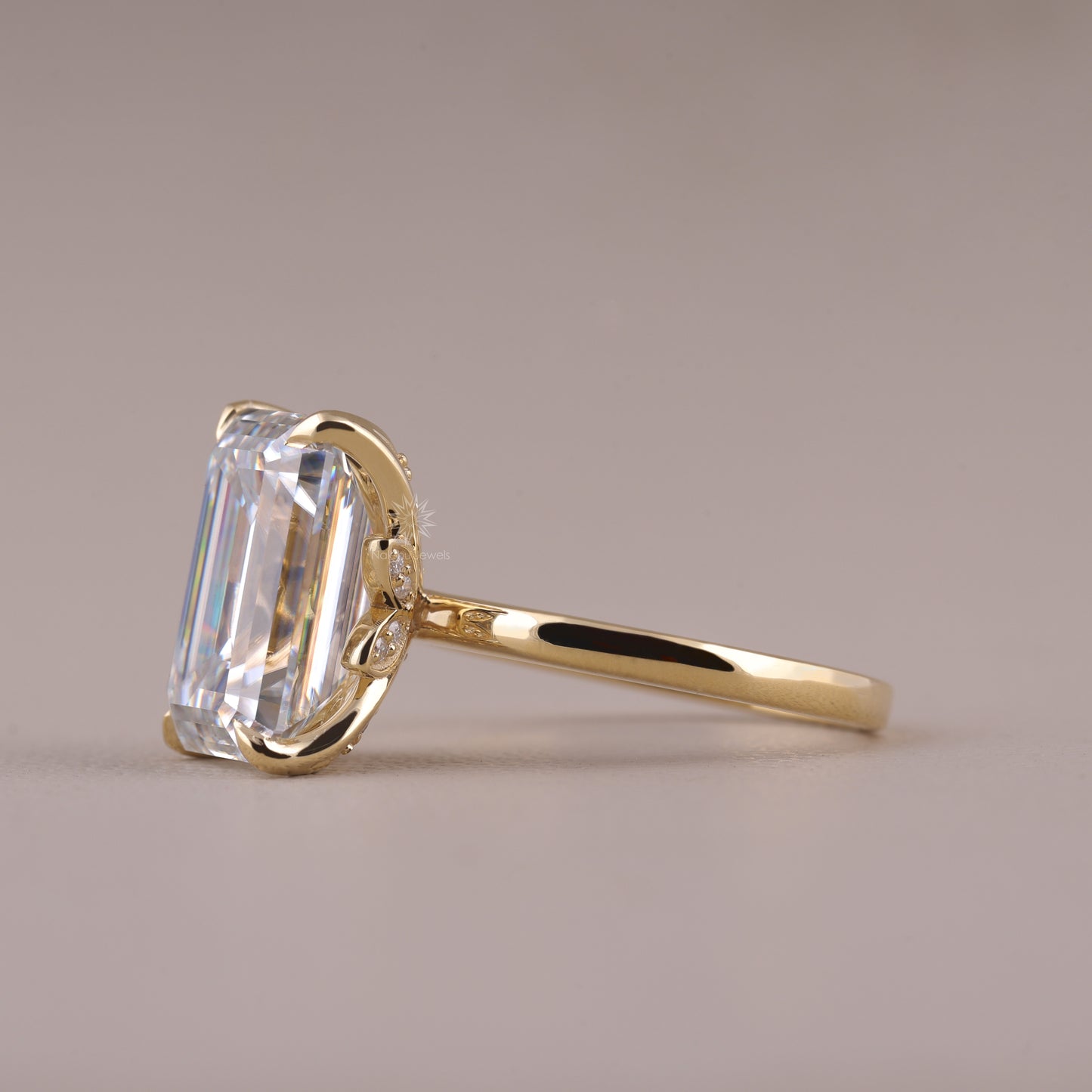 14K Solid Gold Art Deco Emerald Cut Moissanite Wedding Engagement Ring
