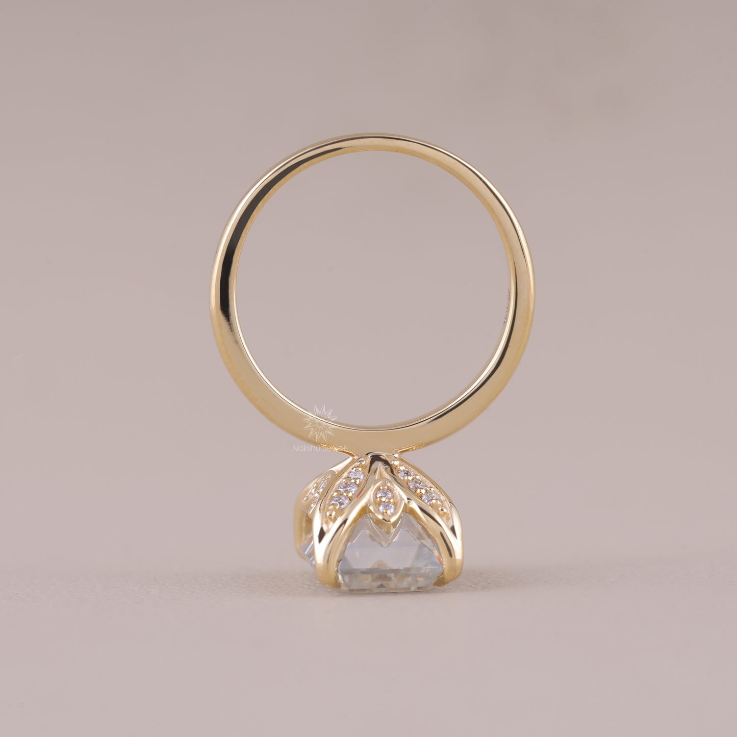 14K Solid Gold Art Deco Emerald Cut Moissanite Wedding Engagement Ring